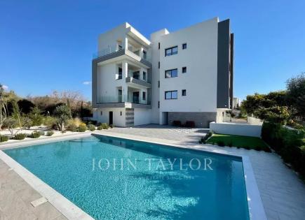 Flat for 550 000 euro in Germasogeia, Cyprus
