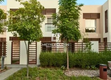 Stadthaus für 496 141 euro in Ra’s al-Chaima, VAE