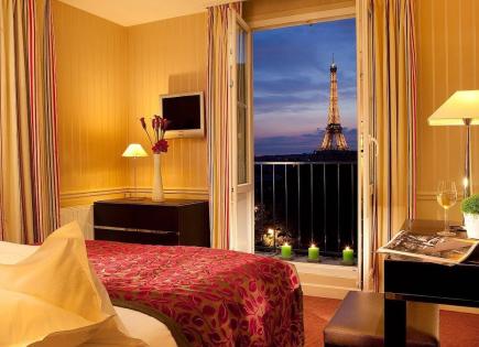 Hotel, albergo per 700 000 000 euro a Parigi, Francia