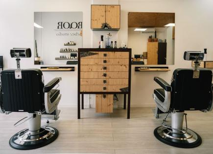 Proprietà commerciale per 360 000 euro a Barcellona, Spagna