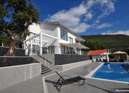 Villa for 950 000 euro in Tivat, Montenegro