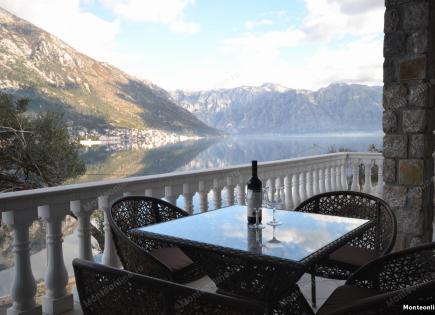 Villa for 810 000 euro in Kostanjica, Montenegro