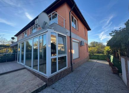 Maison pour 155 000 Euro à Poroy, Bulgarie