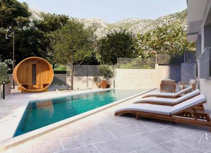 Apartamento para 191 568 euro en Risan, Montenegro