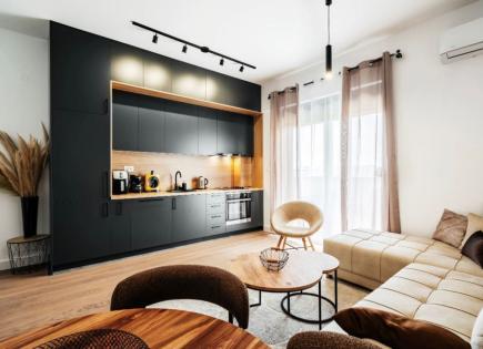 Apartment für 1 000 euro pro Monat in Becici, Montenegro