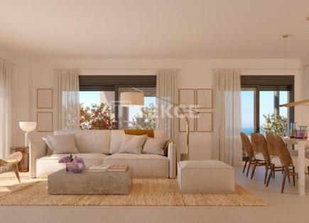 Apartment for 608 000 euro in Torremolinos, Spain