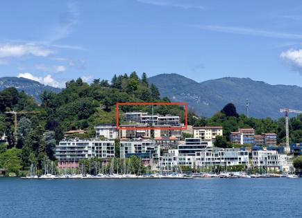 Appartamenti per 601 000 euro a Laveno-Mombello, Italia