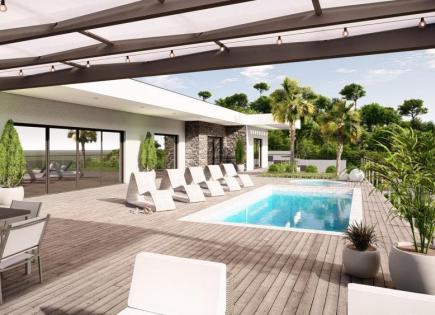 Villa per 1 150 000 euro a Cirquenizza, Croazia