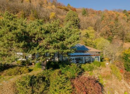 Villa per 1 500 000 euro a Verbania, Italia