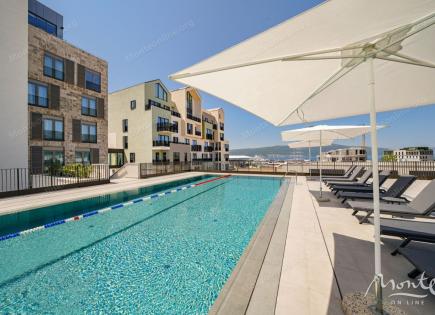 Apartamento para 560 000 euro en Tivat, Montenegro