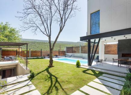 Casa per 686 650 euro a Tbilisi, Georgia