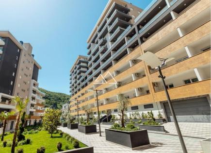 Proprietà commerciale per 1 390 790 euro a Budva, Montenegro