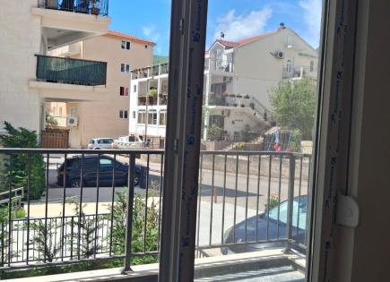 Appartamento per 145 000 euro a Budva, Montenegro