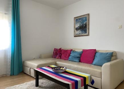 Flat for 115 000 euro in Sveti Stefan, Montenegro