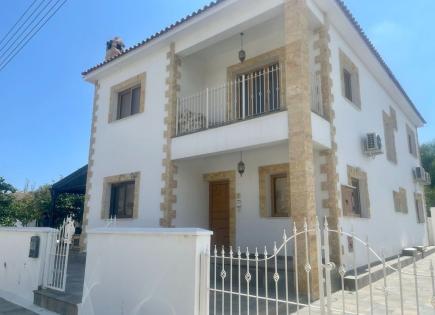 Villa for 490 000 euro in Larnaca, Cyprus