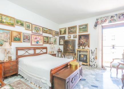 Flat for 280 000 euro on Lake Como, Italy