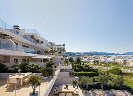 Apartamento para 695 000 euro en Estepona, España