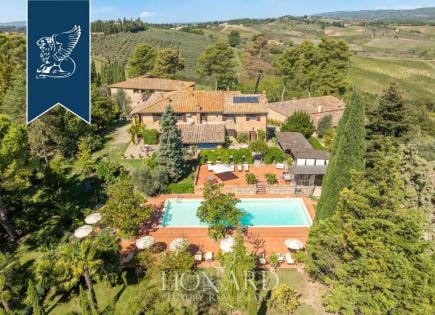 Farm for 5 600 000 euro in Siena, Italy