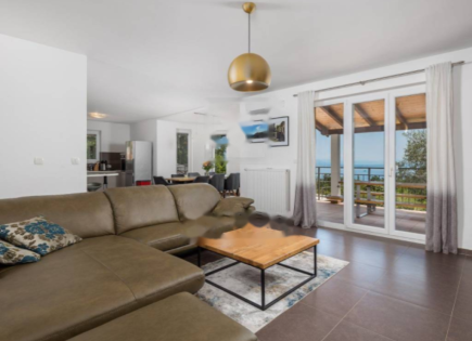 Casa per 890 000 euro a Opatija, Croazia