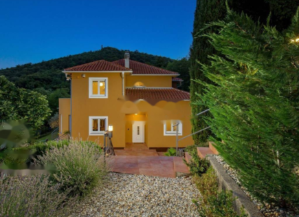 Casa per 890 000 euro a Opatija, Croazia