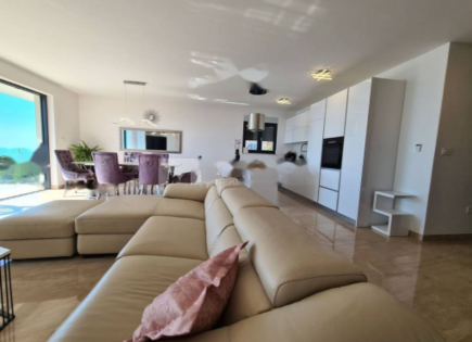 Casa per 1 349 000 euro a Opatija, Croazia