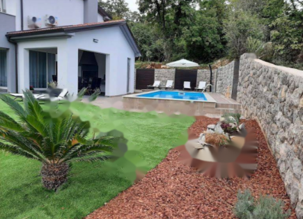 Casa per 1 290 000 euro a Opatija, Croazia