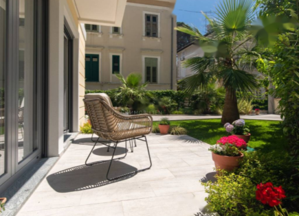 Casa per 2 900 000 euro a Opatija, Croazia