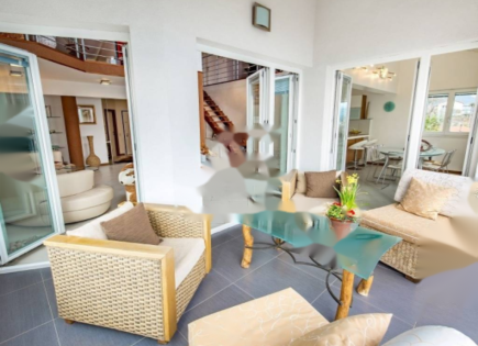 Appartamento per 1 690 000 euro a Opatija, Croazia