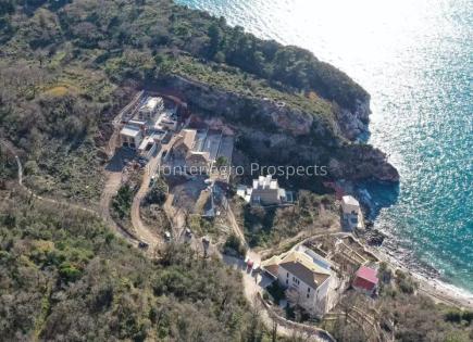 Terreno per 887 000 euro a Rezevici, Montenegro