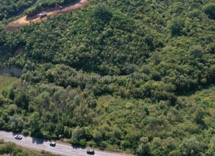 Terreno per 526 000 euro a Lastva, Montenegro