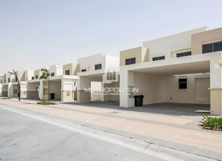 Casa adosada para 665 705 euro en Dubái, EAU