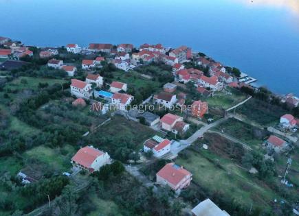 Terrain pour 252 000 Euro à Prcanj, Monténégro