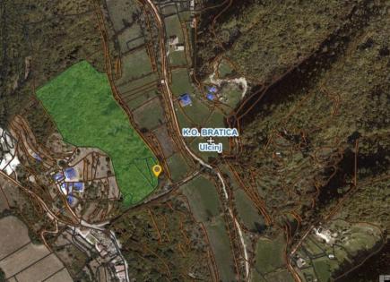 Land for 708 606 euro in Ulcinj, Montenegro