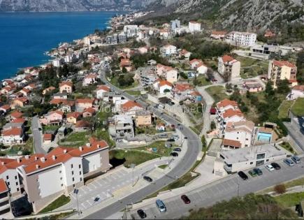 Terreno per 617 000 euro a Dobrota, Montenegro