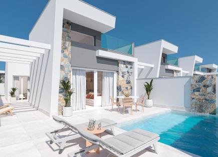 Villa for 392 000 euro in Los Alcazares, Spain