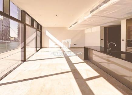 Bungalow for 2 824 353 euro in Dubai, UAE