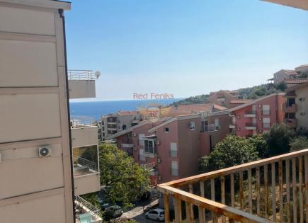 Flat for 153 000 euro in Petrovac, Montenegro