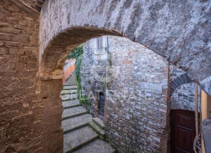 Appartamenti per 100 000 euro a Spoleto, Italia