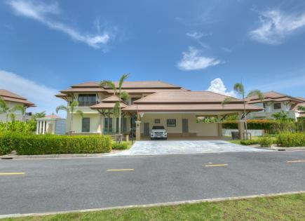 House for 2 672 646 euro in Phuket, Thailand