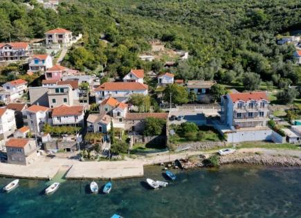 Terreno per 450 000 euro a Bigova, Montenegro