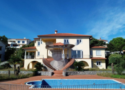 Casa per 2 500 000 euro a Opatija, Croazia