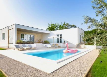 Villa for 558 000 euro in Labin, Croatia