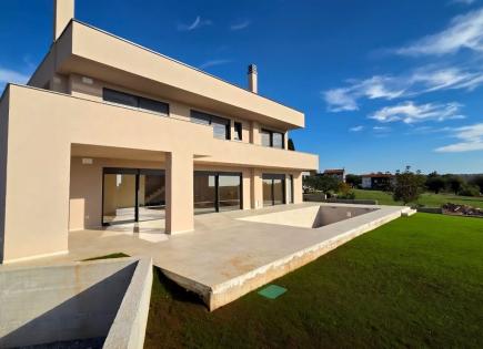 Villa for 970 000 euro in Porec, Croatia