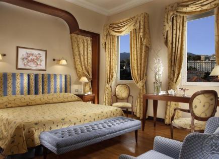 Hotel, albergo per 18 500 000 euro a San Remo, Italia