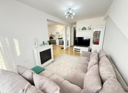 Flat for 212 000 euro in Dobra Voda, Montenegro