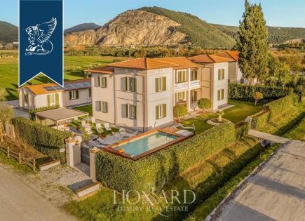 Villa a Pisa, Italia (prezzo su richiesta)