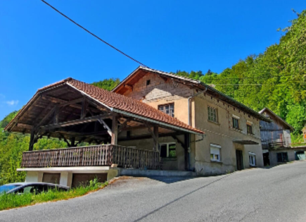 Farm for 102 900 euro in Celje, Slovenia