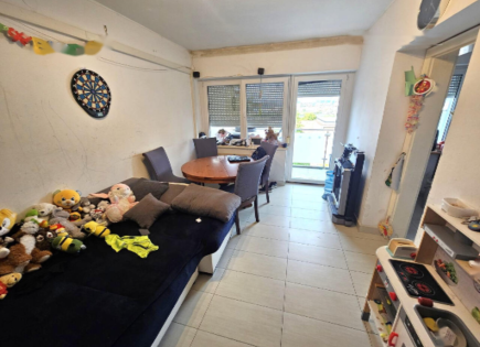 Appartamento per 270 000 euro a Capodistria, Slovenia