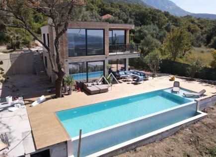 Flat for 650 000 euro in Tivat, Montenegro