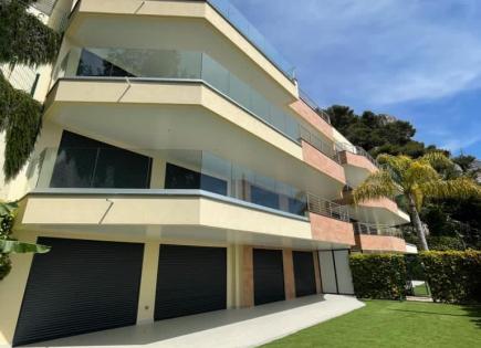 Casa di reddito per 14 000 000 euro a Roquebrune Cap Martin, Francia